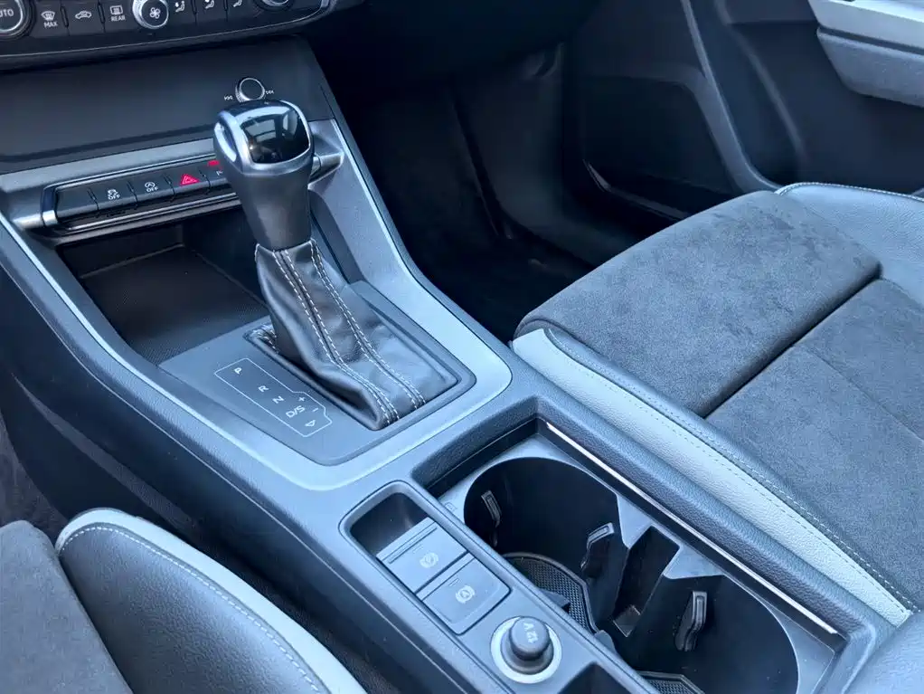 Audi Q3 2023 — фото 13