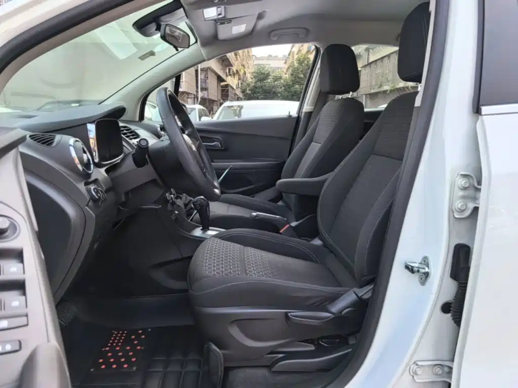 Chevrolet Trax 2014 — фото 15
