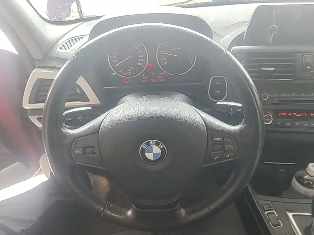 BMW 1 Series 2014 — фото 11