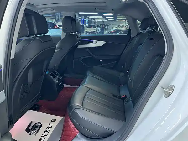 Audi A4L 2022