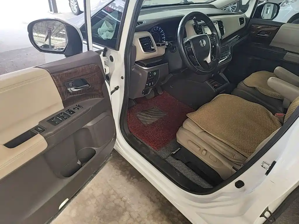 Honda Odyssey 2016 — фото 16