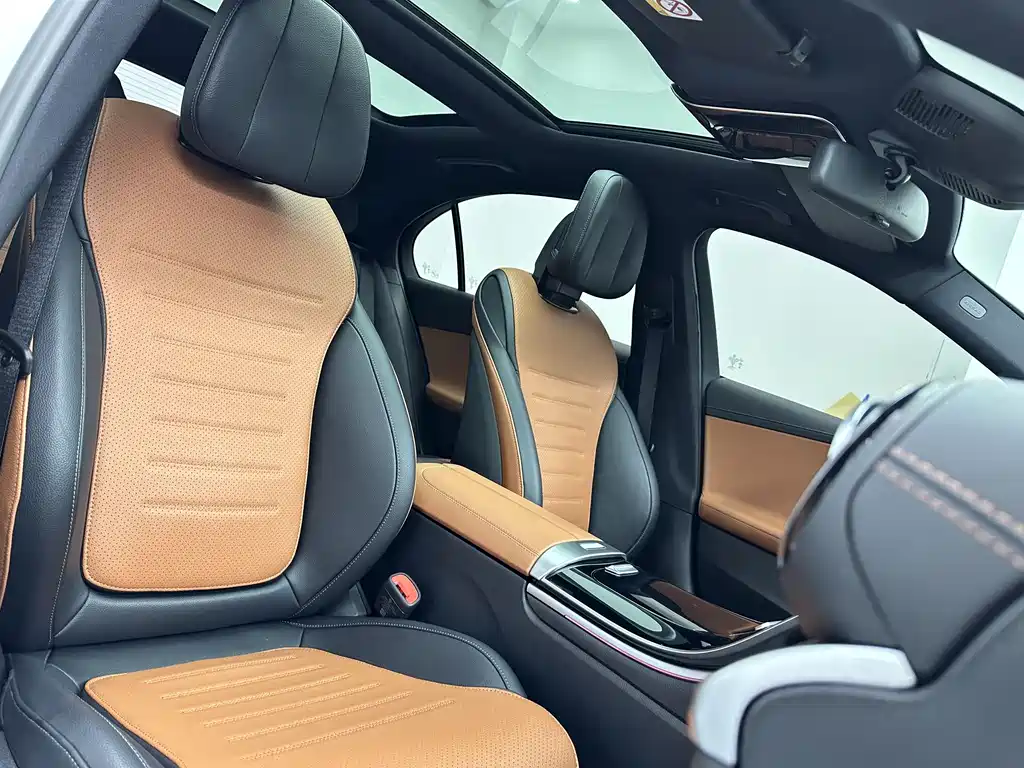 Mercedes-Benz C-Class 2022 — фото 15