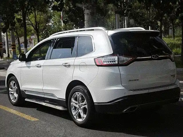 Ford Edge 2018 — фото 4