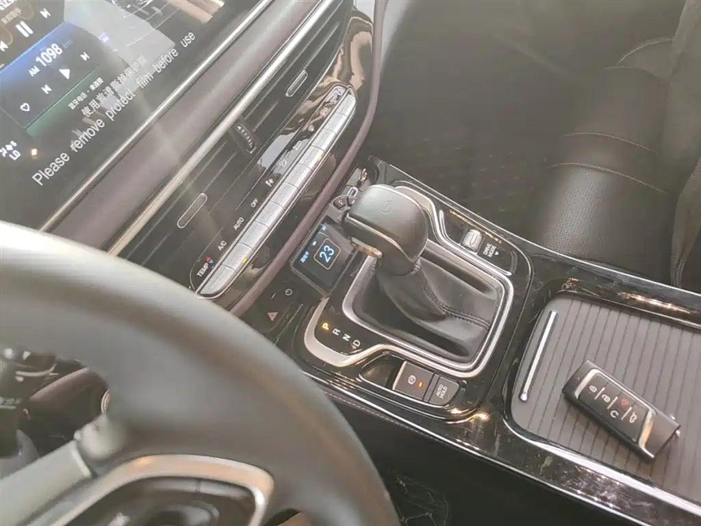 GAC Motor Trumpchi M6 2025 — фото 14