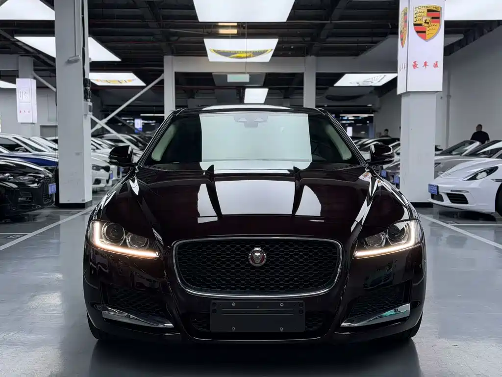 Jaguar XFL 2017
