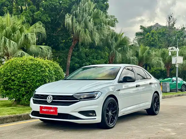 Volkswagen Sagitar 2020