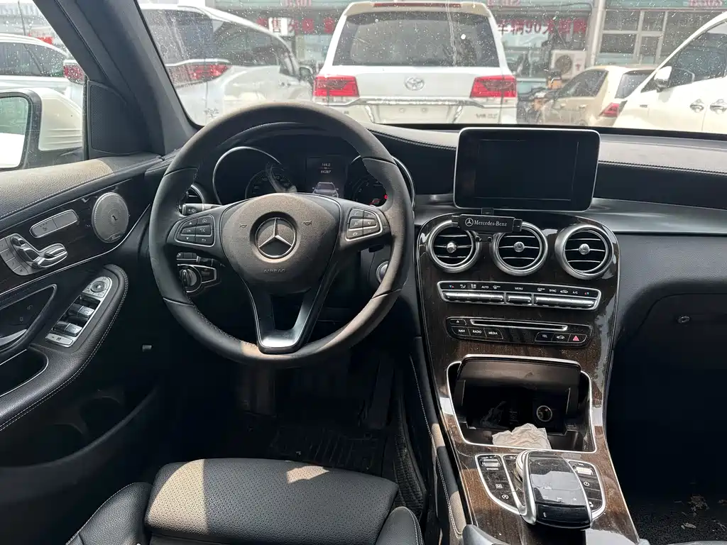 Mercedes-Benz GLC 2019 — фото 10