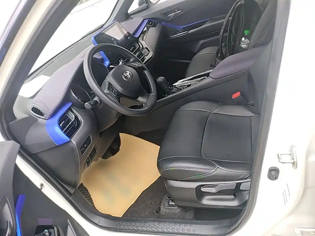 Toyota IZOA 2021 — фото 15