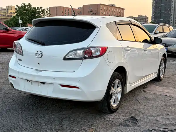 Mazda 3 Xingcheng 2013