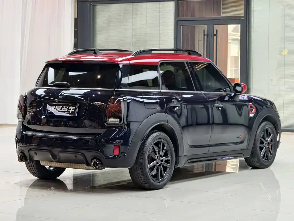 MINI JCW Countryman 2021 — фото 10