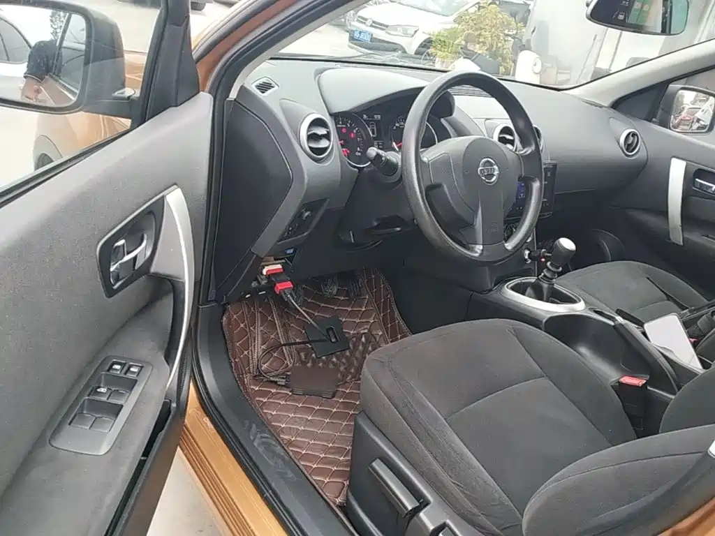 Nissan Qashqai 2015 — фото 16