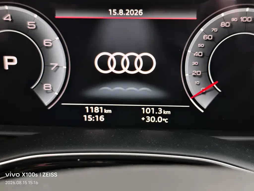 Audi Q7 2025 — фото 7