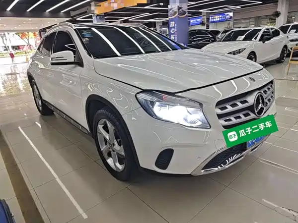 Mercedes-Benz GLA 2019