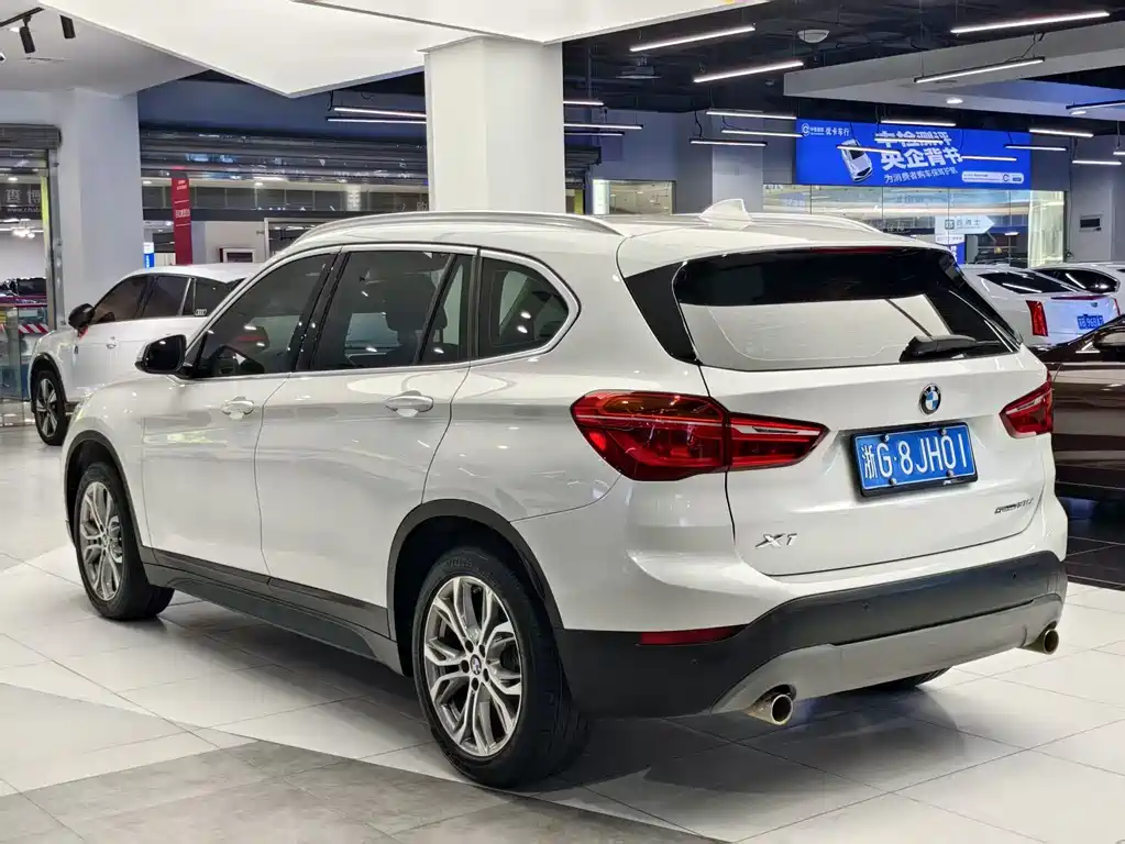 BMW X1 2018 — фото 17