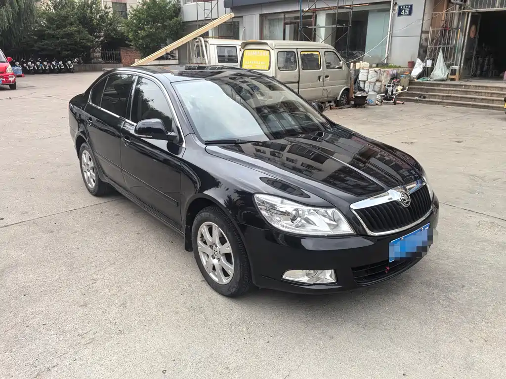 Skoda Octavia 2015 — фото 3