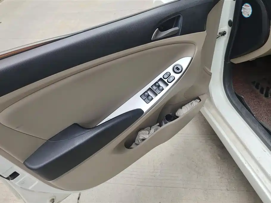 Hyundai Verna 2014