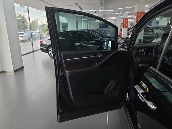 GAC Trumpchi M8 2025