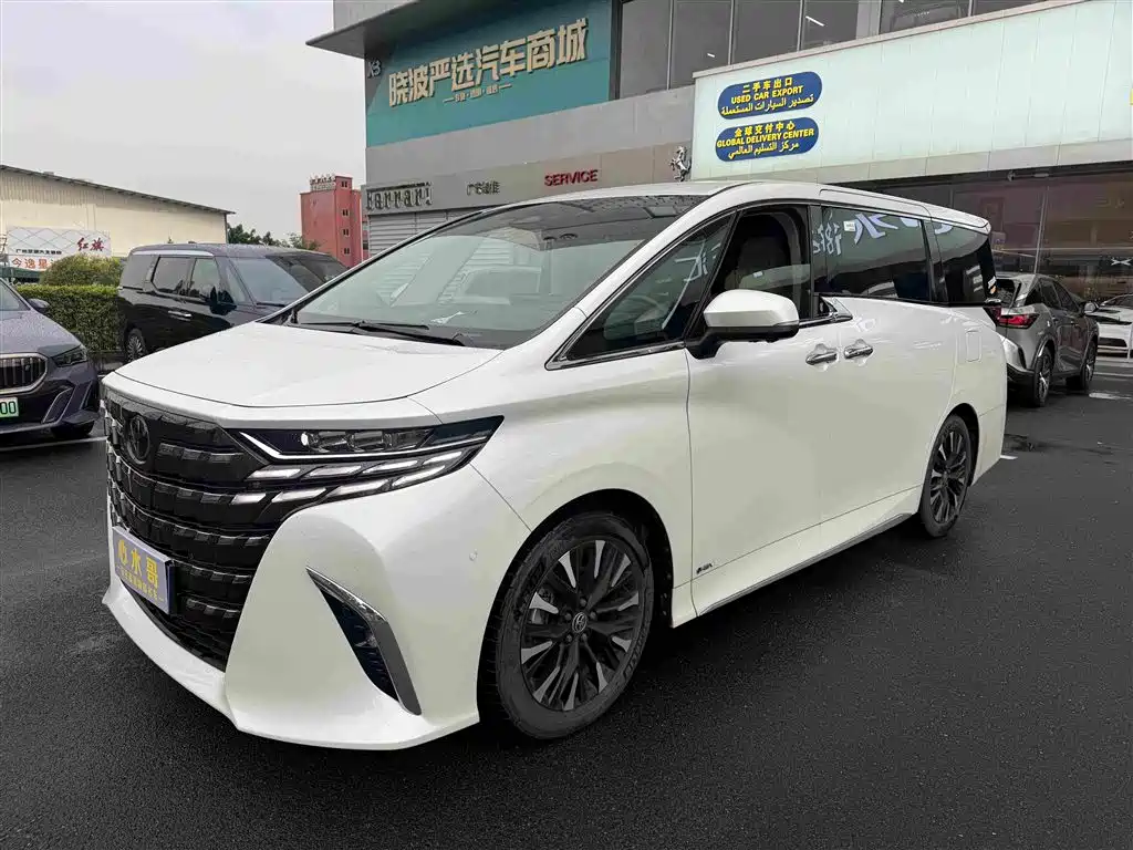 Toyota Alphard 2024 — фото 2