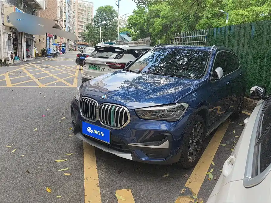BMW X1 2022 — фото 1