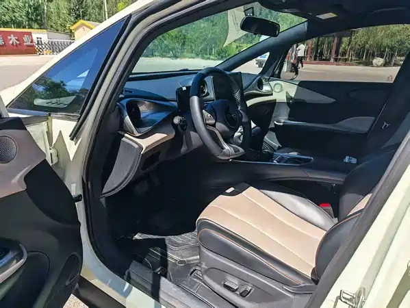 BYD Dolphin 2023
