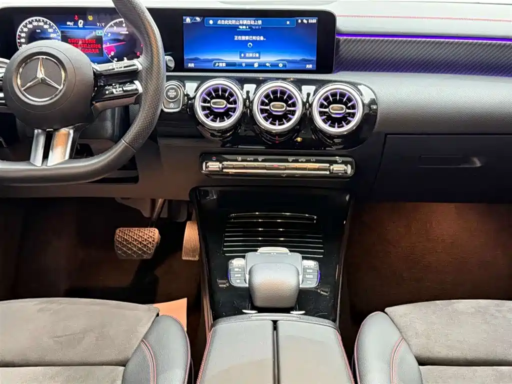 Mercedes-Benz A-Class 2023 — фото 26