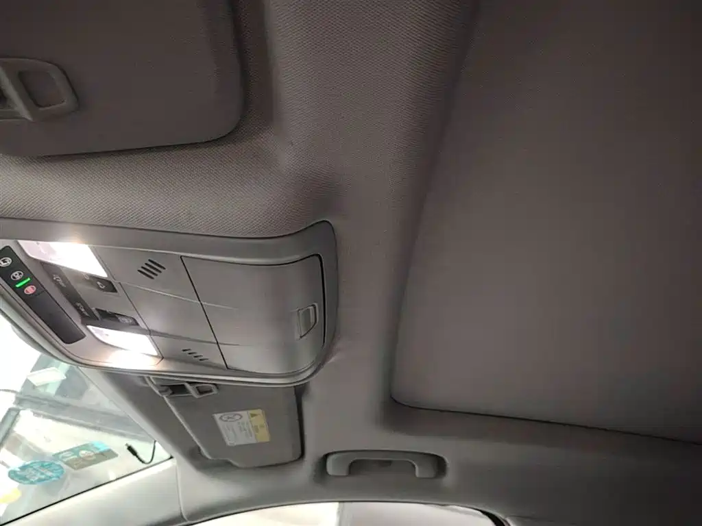 Chevrolet Equinox 2017 — фото 18