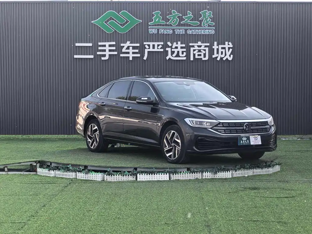 Volkswagen Sagitar 2023