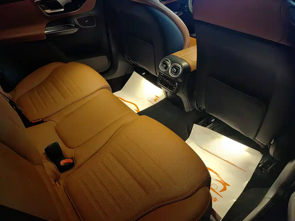 Mercedes-Benz GLC 2024