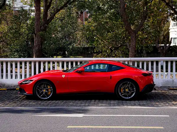 Ferrari Roma 2023