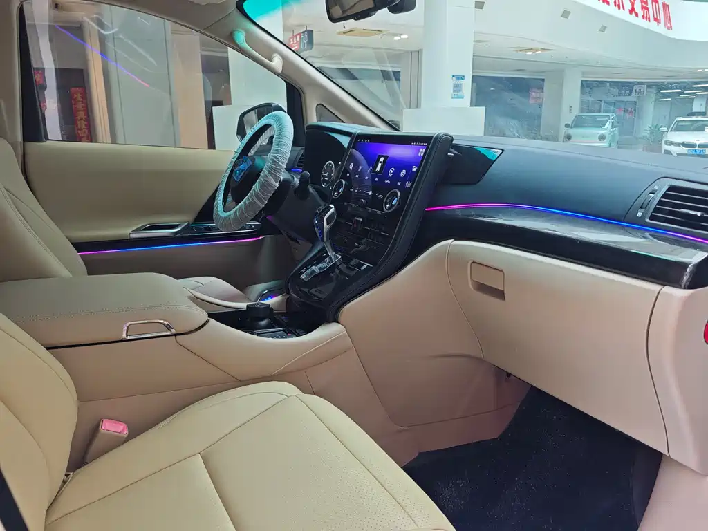 Toyota Alphard 2013 — фото 11