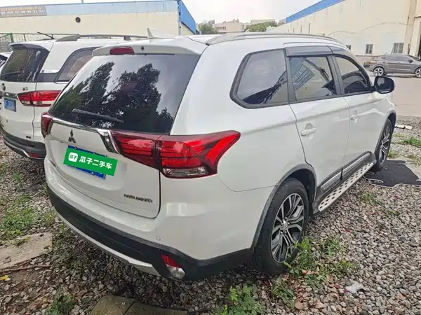 Mitsubishi Outlander 2017
