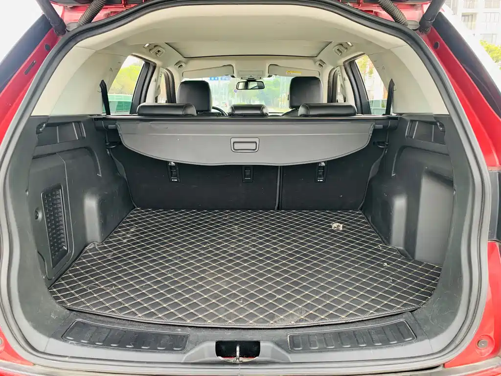 Land Rover Discovery Sport 2017 — фото 14