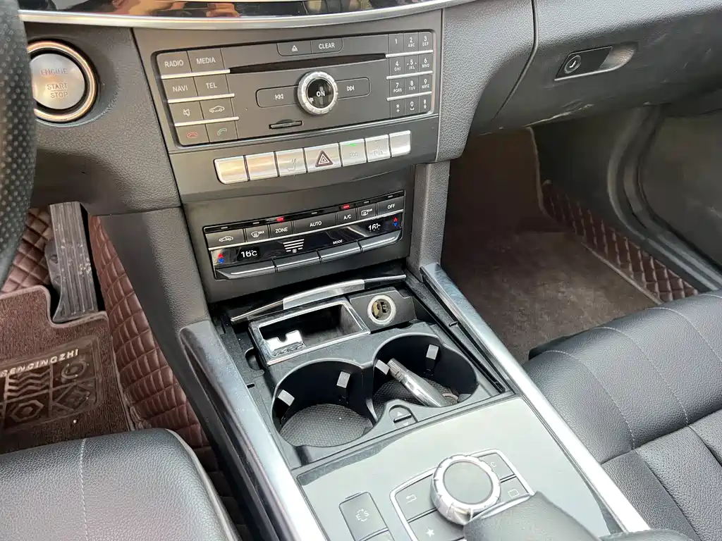Mercedes-Benz E-Class 2016 — фото 14