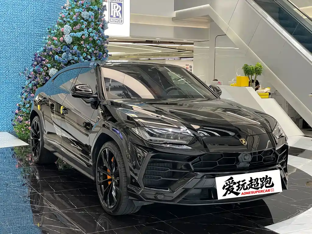 Lamborghini Urus 2022 — фото 3