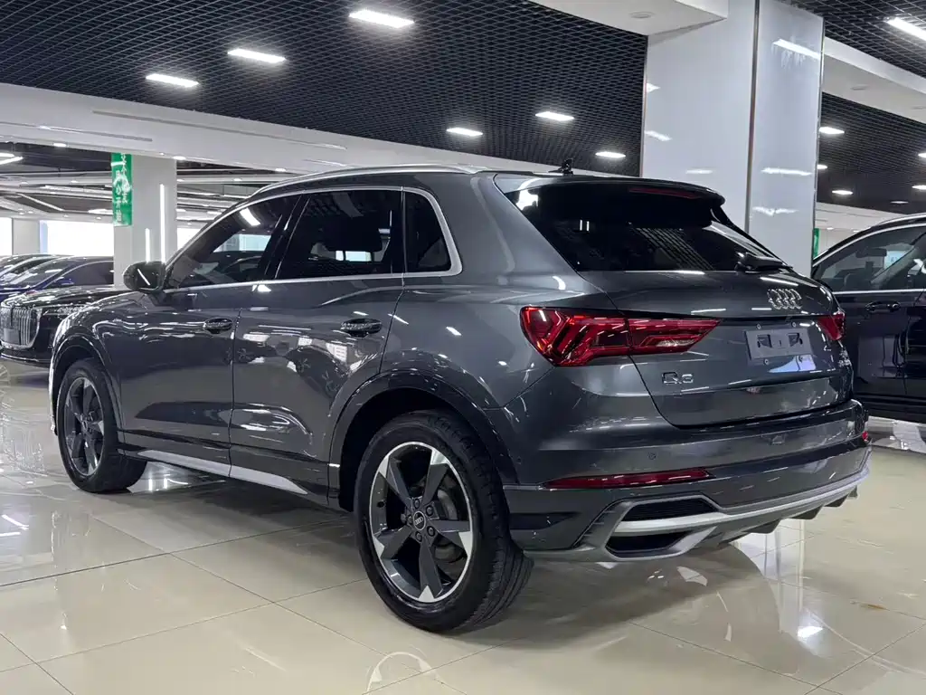 Audi Q3 2021