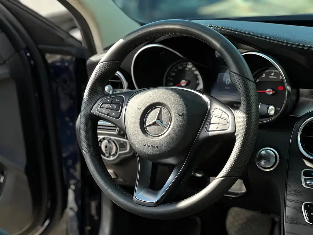 Mercedes-Benz C-Class 2016 — фото 10