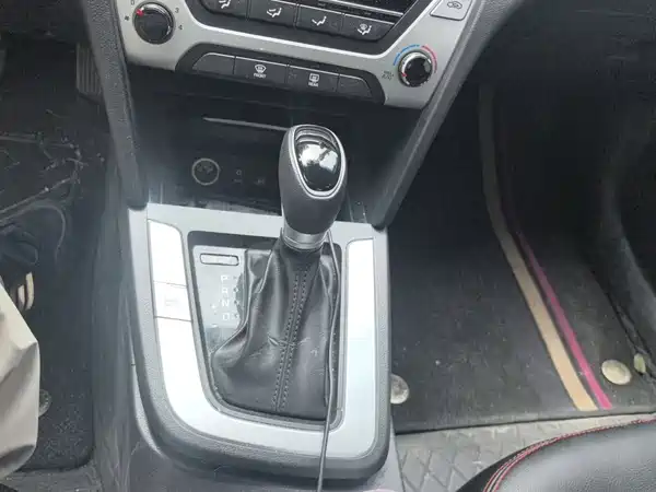 Hyundai Celesta 2017