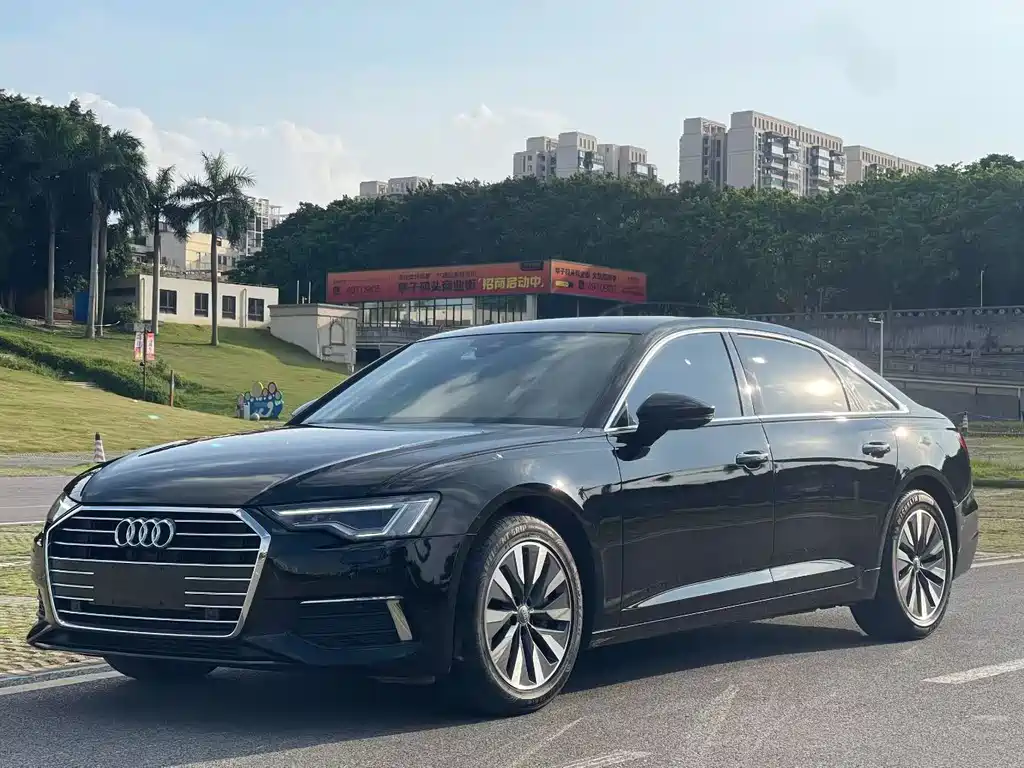 Audi A6L 2021 — фото 1