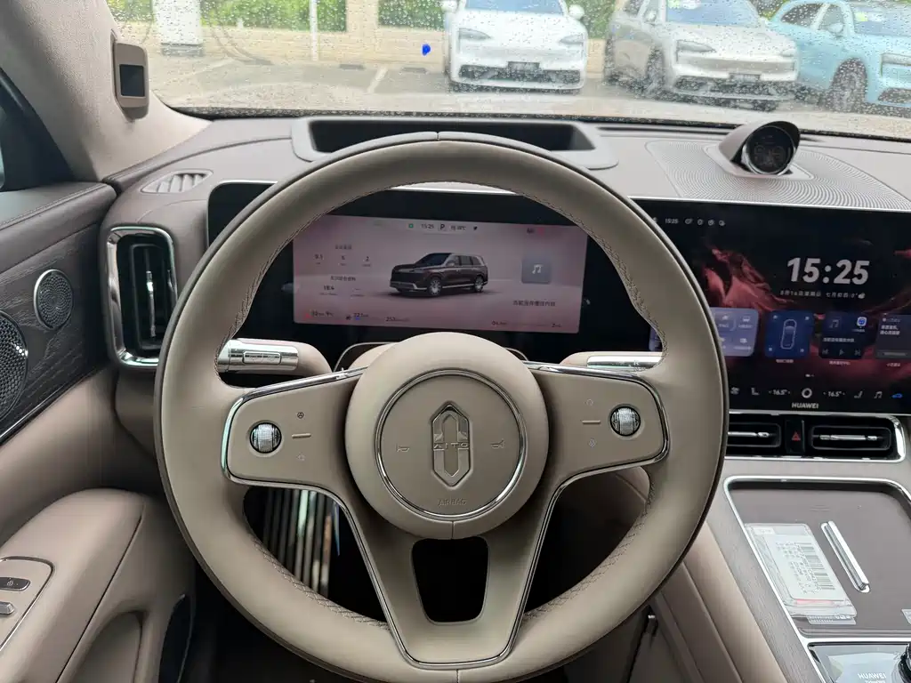 AITO M9 2026 — фото 13