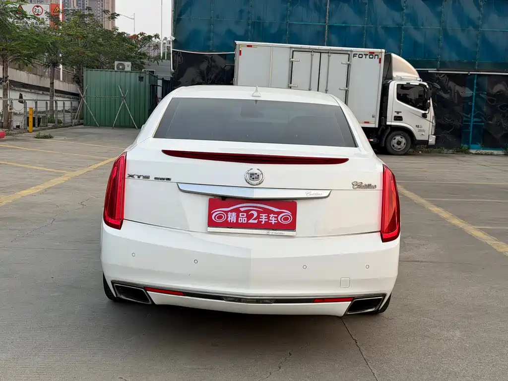 Cadillac XTS 2015 — фото 8