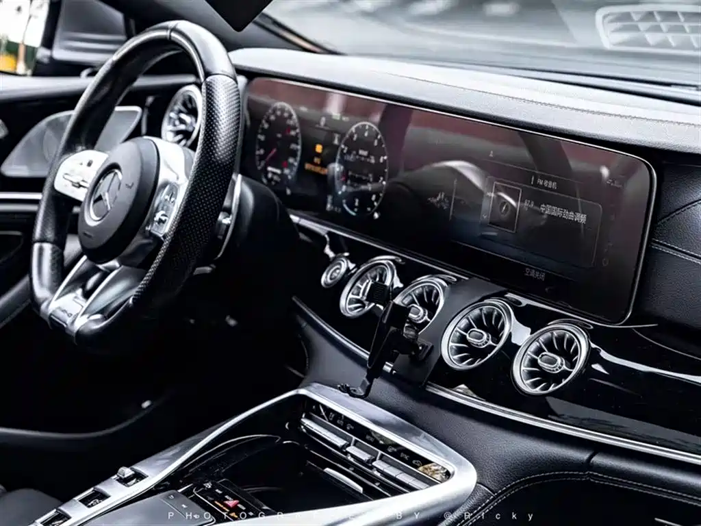 Mercedes-Benz AMG GT 2020 — фото 6