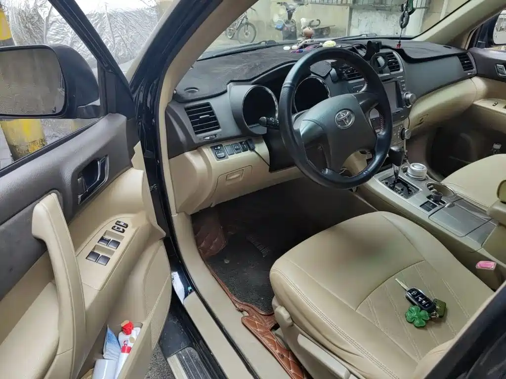 Toyota Highlander 2015 — фото 14