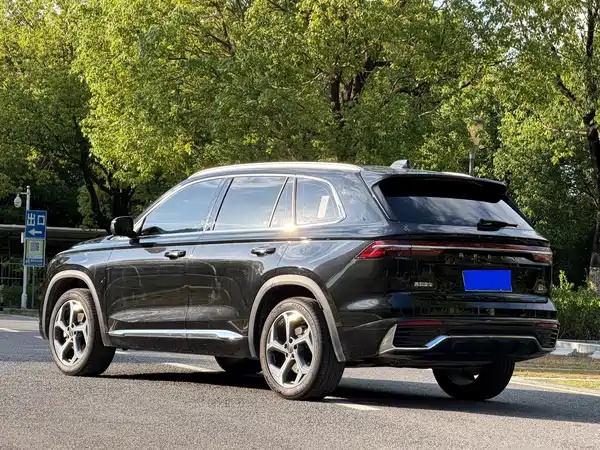 Geely Xingyue L 2024