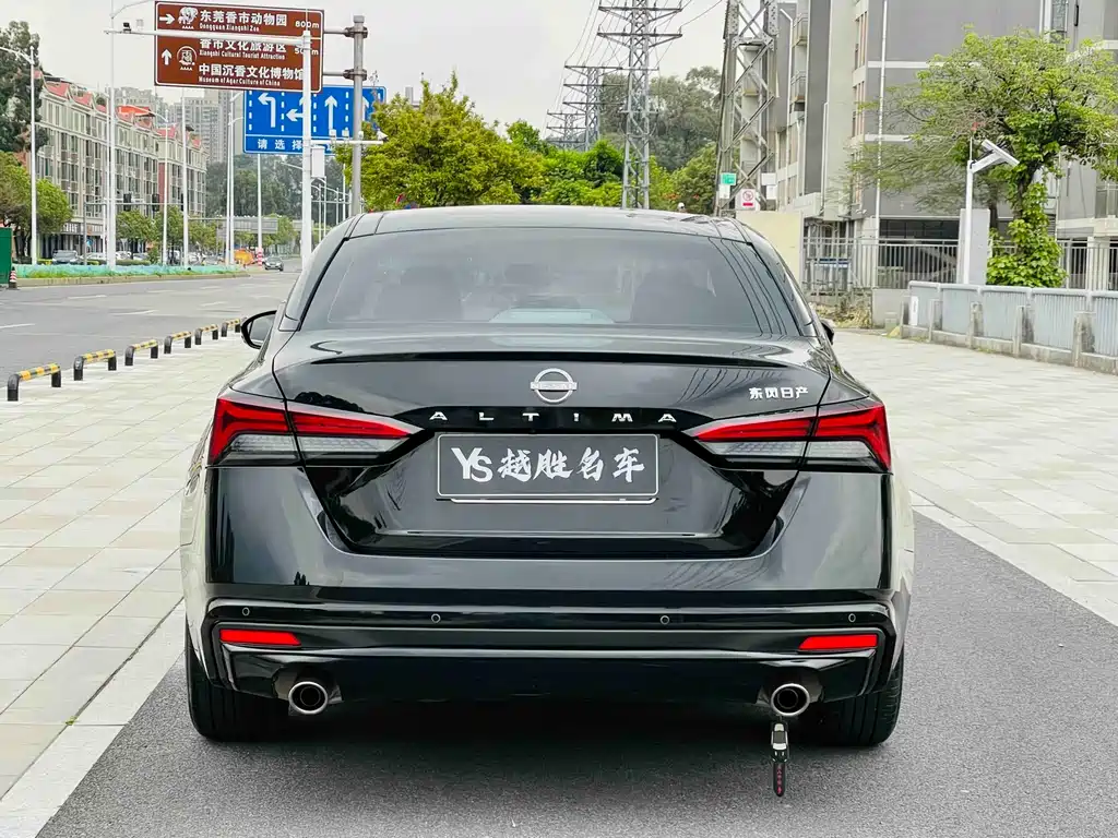 Nissan Teana 2023 — фото 11