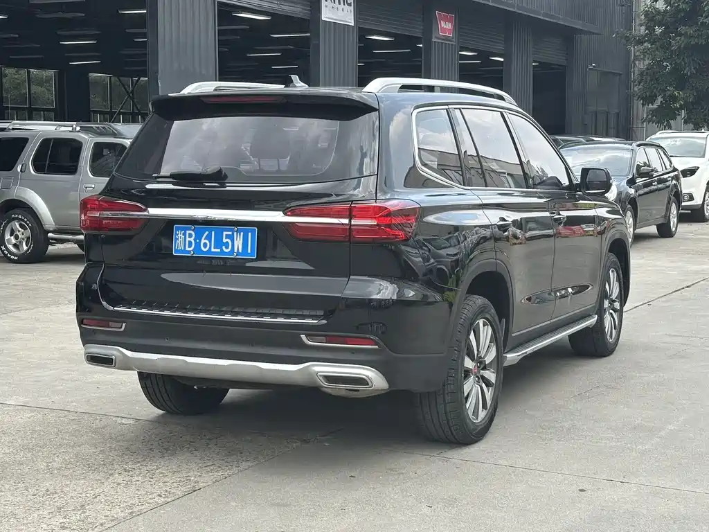 Roewe RX8 2018 — фото 13