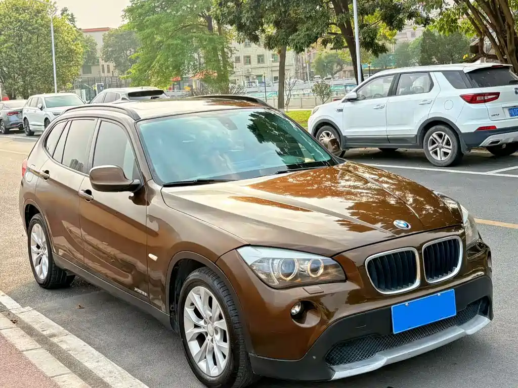 BMW X1 2011 — фото 3