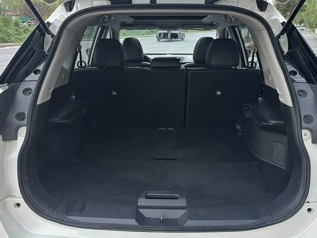 Nissan X-Trail 2016 — фото 15