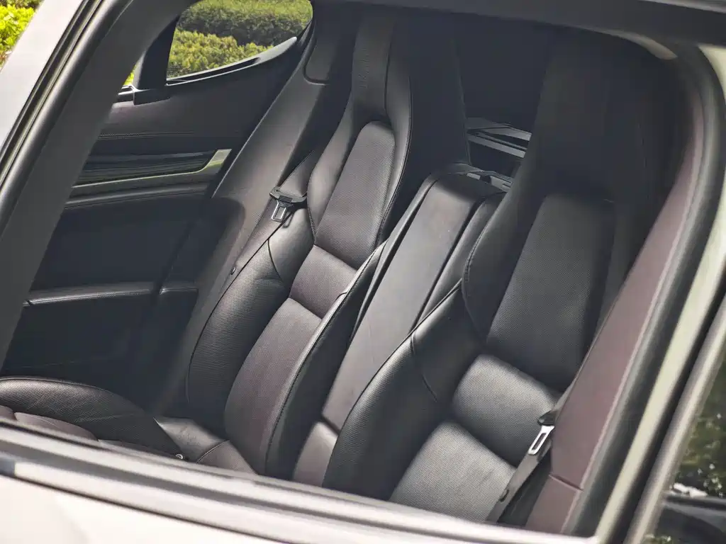 Porsche Panamera 2016 — фото 10