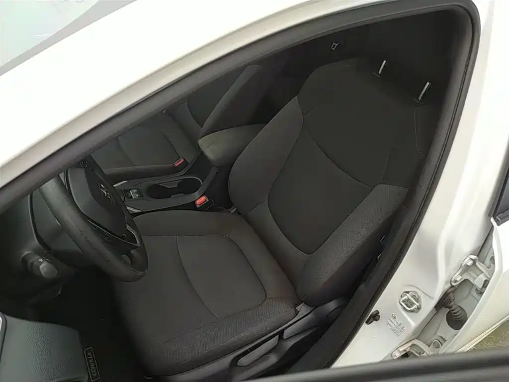 Toyota Corolla 2022 — фото 15