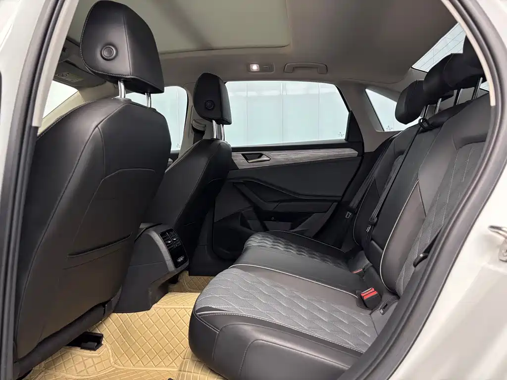 Volkswagen Sagitar 2023